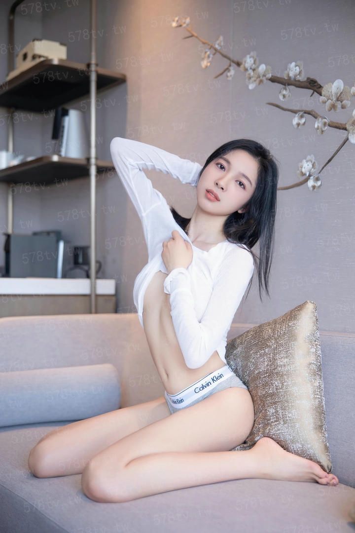尘缘离落，一朝花开